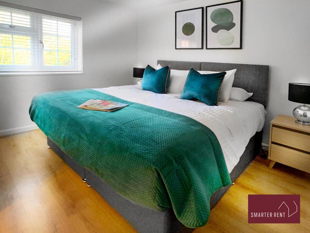 Wokingham - 2 Bed Modern House - Parking Apartment Bagian luar foto